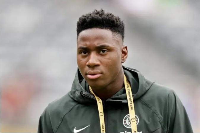 开云体育下载入口-TA：切尔西担心埃苏戈至少缺阵12周，可能明年才能复出